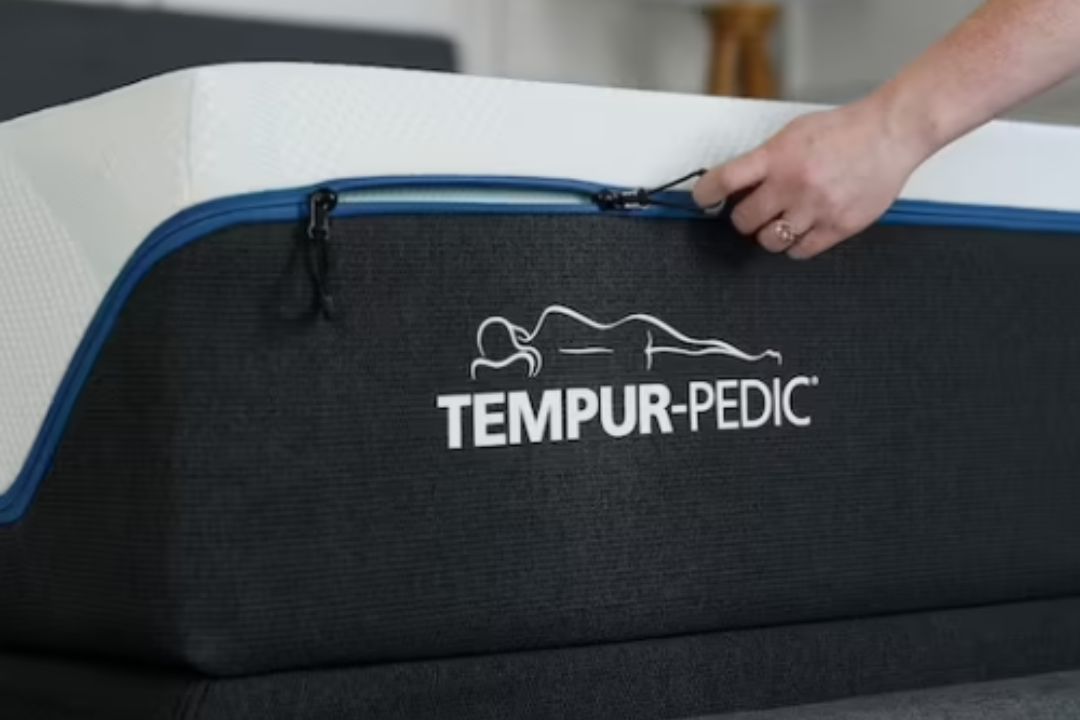 How to Unzip a Tempurpedic Mattress Cover? (Easiest Way!) » Mattress Vela