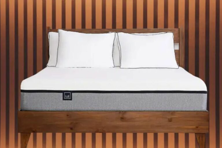 What Mattress Does Hyatt Use? (Really I Asked Them!) » Mattress Vela