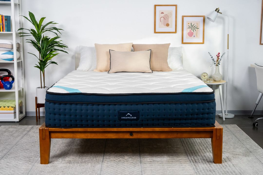Does DreamCloud Remove Old Mattress? (Explained!) » Mattress Vela
