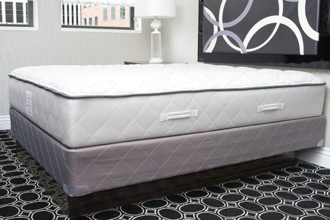 What Mattress Does Kimpton Hotels Use? (Best 5 Mattress!) » Mattress Vela