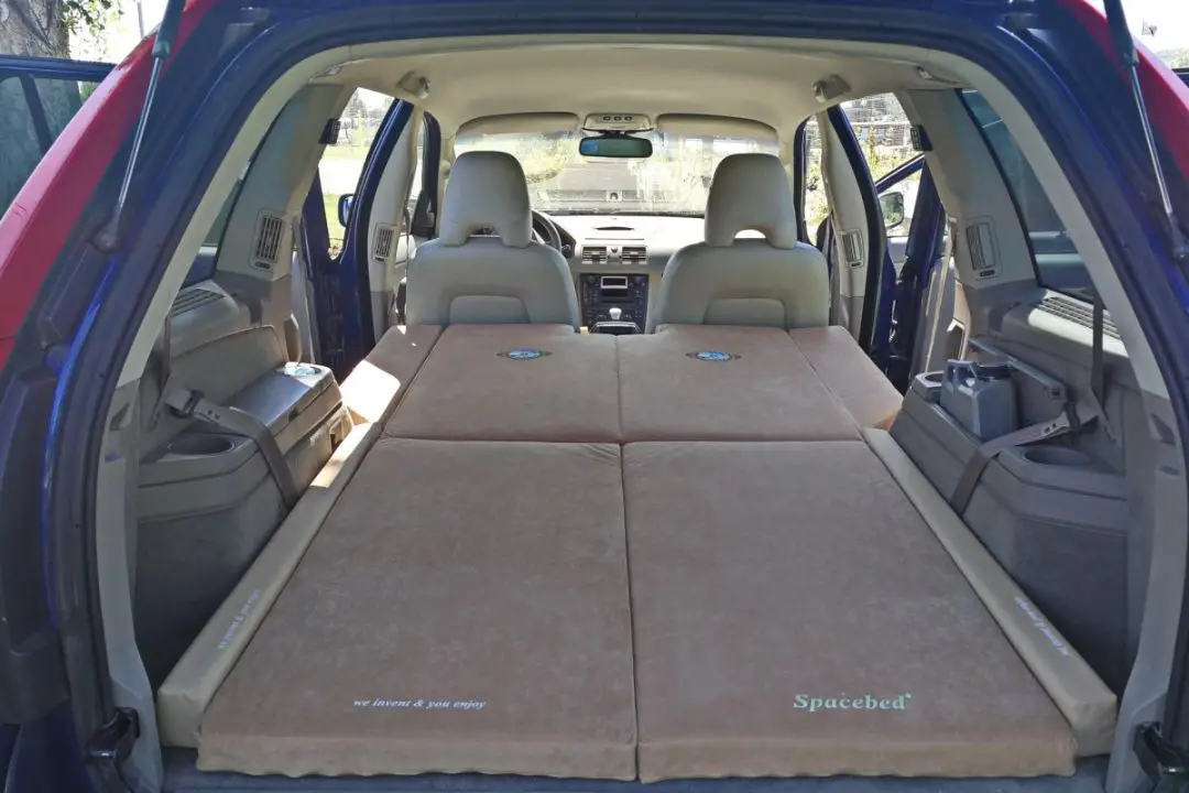 can ford transit connect fit queen mattress