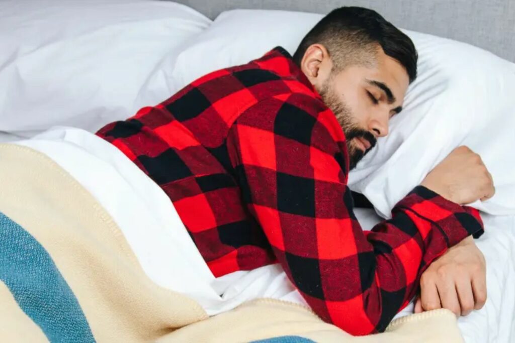 Are Pillow Top Mattresses Good for Side Sleepers? ANSWERED! » Mattress Vela