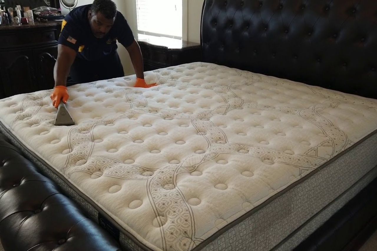 How to Dry a Wet Mattress? (A StepbyStep Guide!) » Mattress Vela