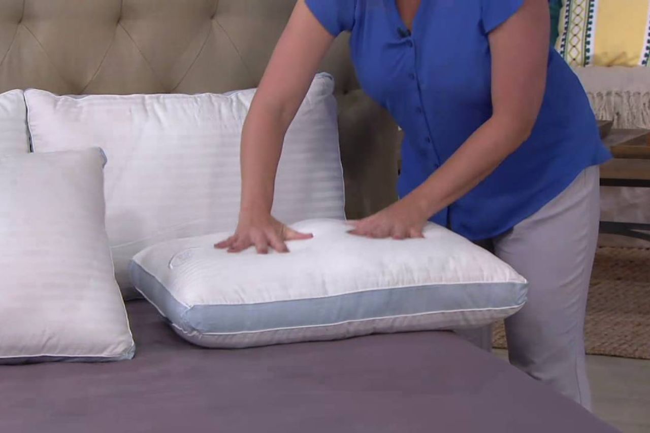 What is a Gusset Pillow? Everything You Need to Know! » Mattress Vela